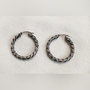 Sterling silver clasp close swirl hoop earrings